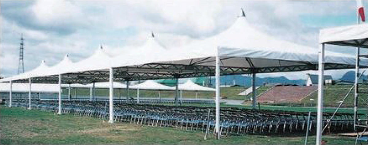 10mテント施工例